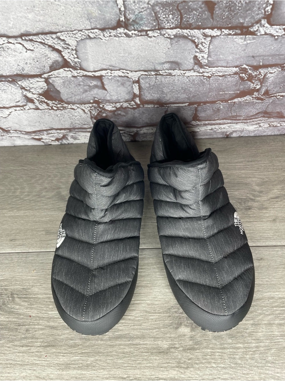 The North Face Thermoball ECO Traction Thermal Dark Gray Booties Women sz 7M US